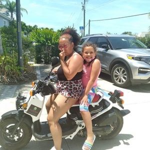 Meet your Posher, Shawna